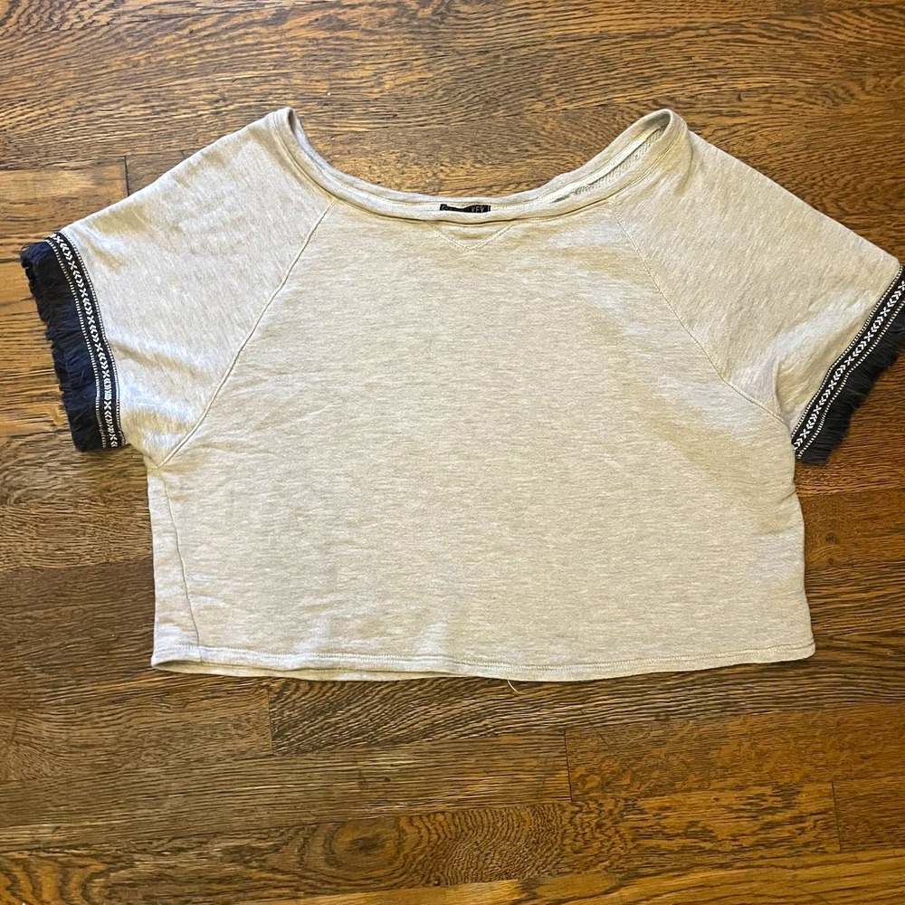 Copper Key Women's Beige Knit Solid Cropped Fringe Trim Round Neck Tee M